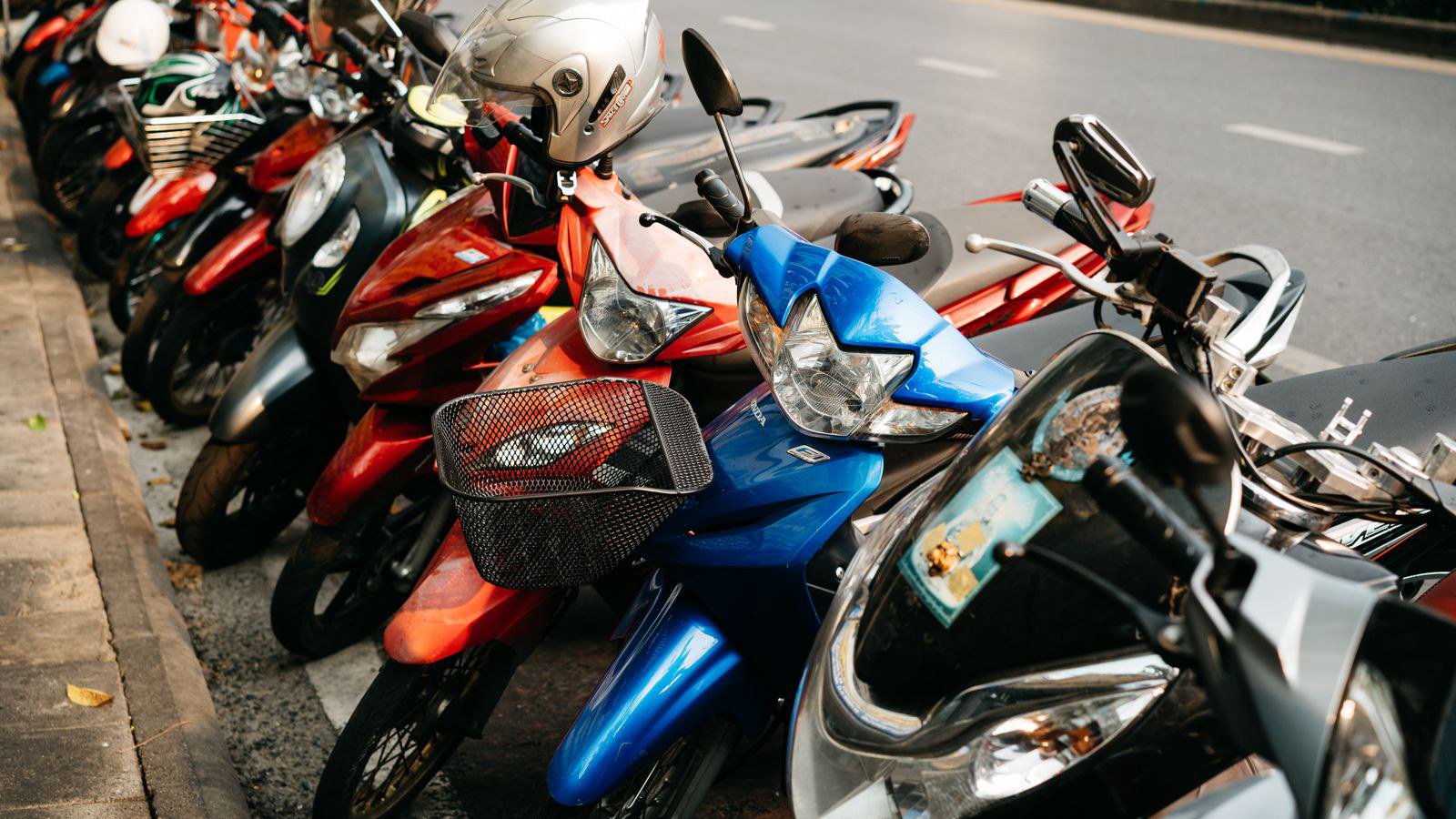 Xe tay ga trên 300cc: những mẫu được yêu thích hiện nay